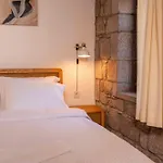 Buyan Ξενοδοχείο *